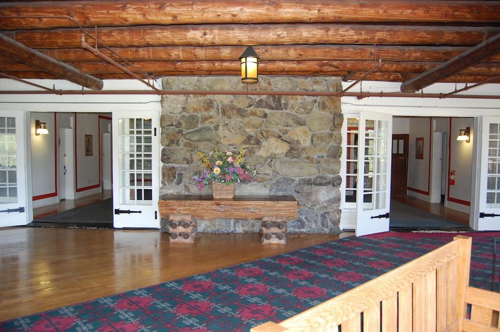 Glacier Park Lodge East Glacier Park Village Exterior photo